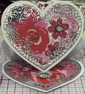 Cards:  Love & Valentine's Day:  Heart Easel Card